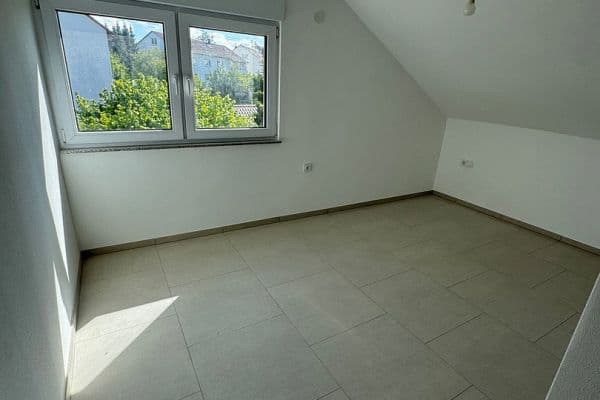 Prenájom bytu 3-izbový 74 m², Backnang Prenájom bytu 3-izbový 74 m², Backnang