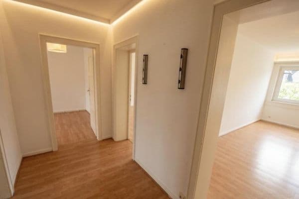 Prenájom bytu 3-izbový 80 m², Wiesbaden Prenájom bytu 3-izbový 80 m², Wiesbaden