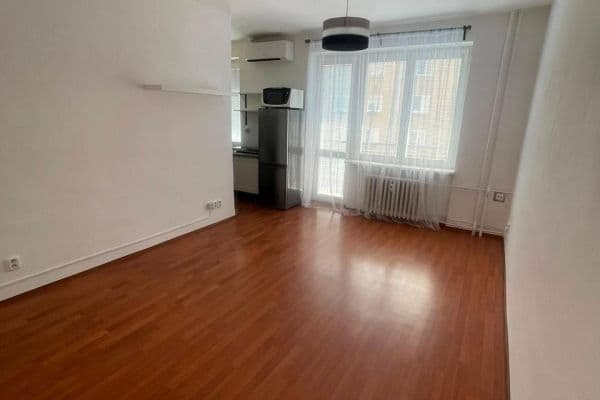 Prenájom bytu 1-izbový 27 m², Dřevařská, Brno Prenájom bytu 1-izbový 27 m², Dřevařská, Brno