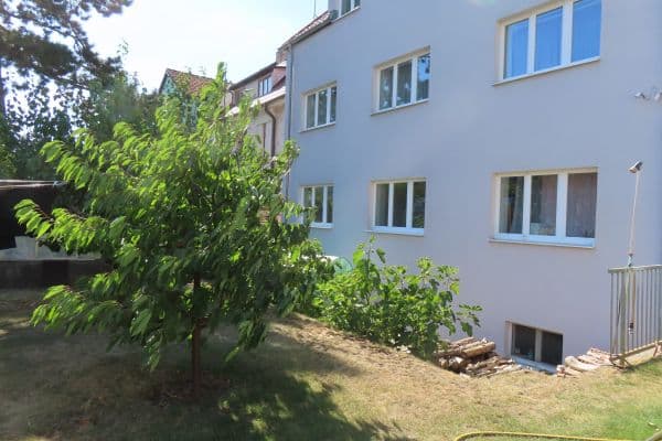 Prenájom bytu 3-izbový 58 m², Vlnitá, Praha Prenájom bytu 3-izbový 58 m², Vlnitá, Praha