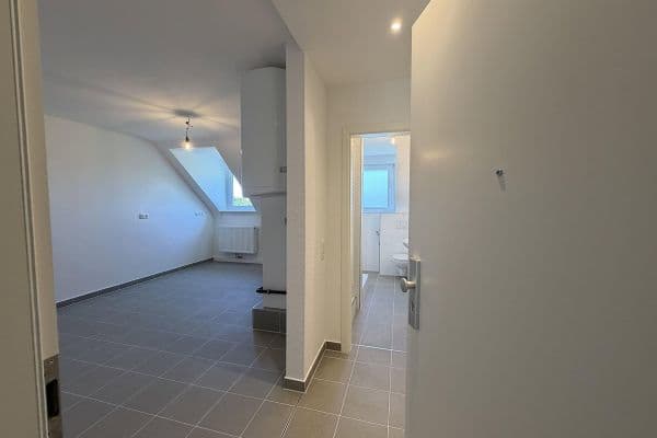 Prenájom bytu 2-izbový 60 m², Kaiserallee 31, Karlsruhe, Bádensko-Wurttembersko Prenájom bytu 2-izbový 60 m², Kaiserallee 31, Karlsruhe, Bádensko-Wurttembersko