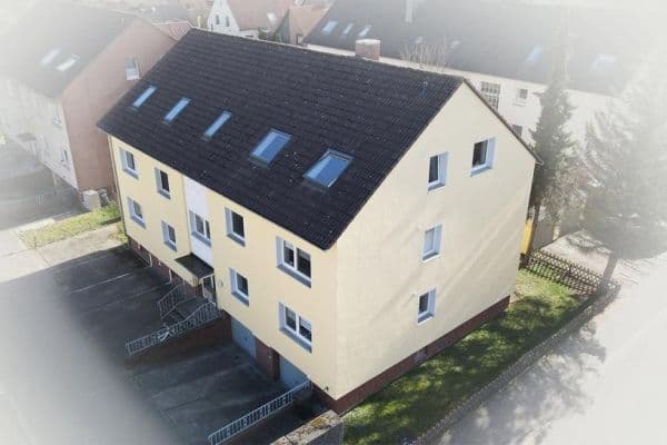 Predaj domu 440 m², pozemok 859 m², Bunnenbergstrasse 7, Garbsen Predaj domu 440 m², pozemok 859 m², Bunnenbergstrasse 7, Garbsen