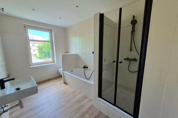 Prenájom bytu 3-izbový 75 m², Lomlerstraße 14, Zwenkau Prenájom bytu 3-izbový 75 m², Lomlerstraße 14, Zwenkau