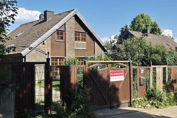 Predaj domu 195 m², pozemok 829 m², Neunkirchen-Seelscheid Predaj domu 195 m², pozemok 829 m², Neunkirchen-Seelscheid