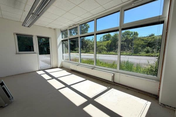 Prenájom nebytového priestoru 969 m², Meißener Dorfstraße 35, Minden, Severné Porýnie - Westfálsko Prenájom nebytového priestoru 969 m², Meißener Dorfstraße 35, Minden, Severné Porýnie - Westfálsko