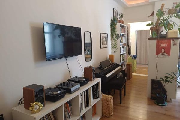 Predaj bytu 2-izbový 43 m², Berlin, Berlín Predaj bytu 2-izbový 43 m², Berlin, Berlín