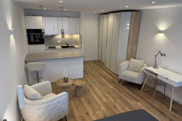 Prenájom bytu 1-izbový 39 m², Mittlelerer Hasenpfad, Frankfurt am Main, Hesensko Prenájom bytu 1-izbový 39 m², Mittlelerer Hasenpfad, Frankfurt am Main, Hesensko