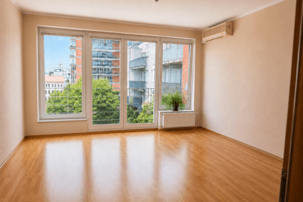 Prenájom bytu 2-izbový 60 m², Názovská, Praha Prenájom bytu 2-izbový 60 m², Názovská, Praha