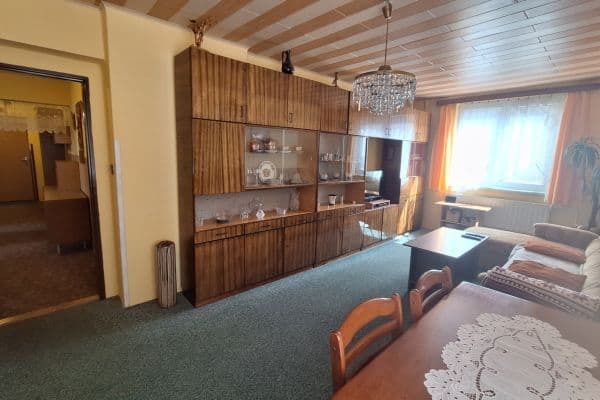 Prenájom bytu 3-izbový 69 m², Pracejovice Prenájom bytu 3-izbový 69 m², Pracejovice