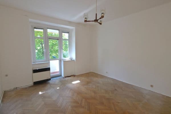 Predaj bytu 3-izbový 80 m², Prouzova, Praha Predaj bytu 3-izbový 80 m², Prouzova, Praha