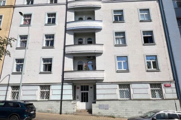 Prenájom bytu 2-izbový 46 m², Rubeška, Praha Prenájom bytu 2-izbový 46 m², Rubeška, Praha