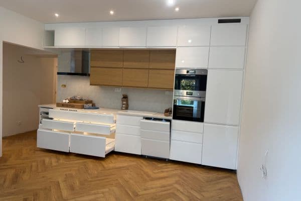 Prenájom bytu 3-izbový 64 m², Na Folimance, Praha Prenájom bytu 3-izbový 64 m², Na Folimance, Praha