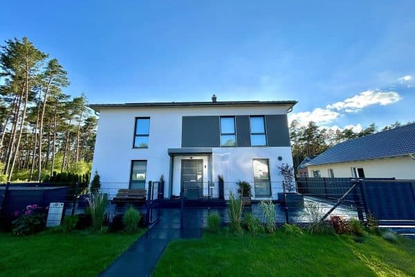 Predaj domu 218 m², pozemok 638 m², Borkwalde Predaj domu 218 m², pozemok 638 m², Borkwalde