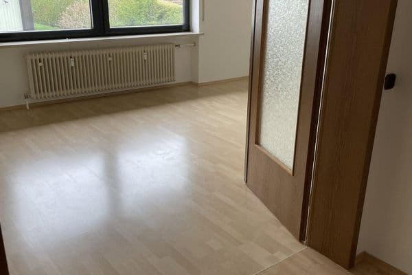 Prenájom bytu 4-izbový 108 m², Hans-Carossastrasse, Mainburg Prenájom bytu 4-izbový 108 m², Hans-Carossastrasse, Mainburg
