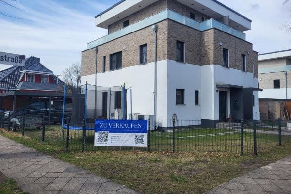 Predaj domu 165 m², pozemok 438 m², Kochstraße 40a, Falkensee Predaj domu 165 m², pozemok 438 m², Kochstraße 40a, Falkensee