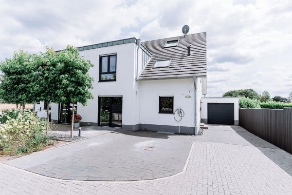 Predaj domu 146 m², pozemok 400 m², Siegburg Predaj domu 146 m², pozemok 400 m², Siegburg