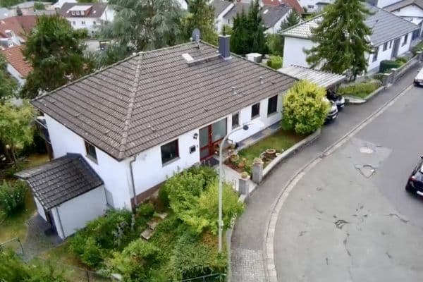 Predaj domu 219 m², pozemok 1.001 m², Weilstrasse 11, Wetzlar Predaj domu 219 m², pozemok 1.001 m², Weilstrasse 11, Wetzlar