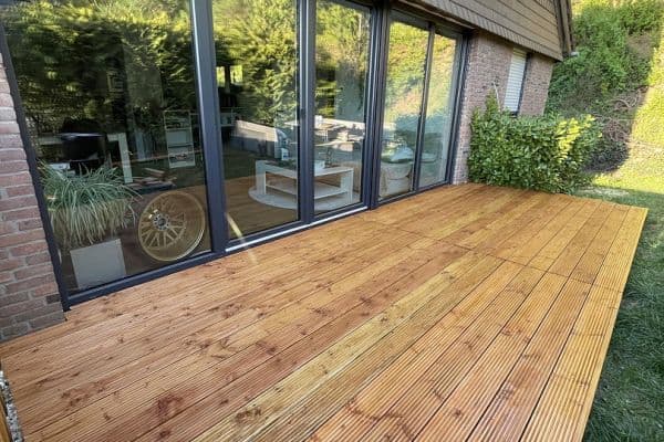 Predaj domu 300 m², pozemok 1.100 m², In den Lärchen 20, Mittenaar Predaj domu 300 m², pozemok 1.100 m², In den Lärchen 20, Mittenaar