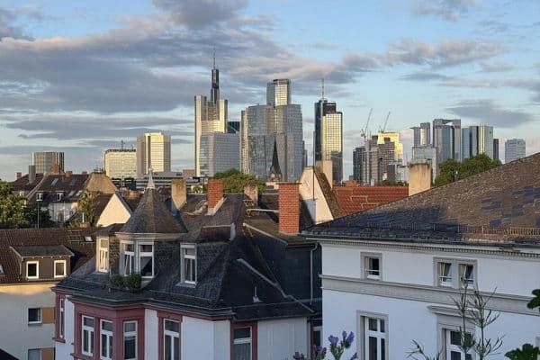 Predaj bytu 3-izbový 95 m², Frankfurt am Main, Hesensko Predaj bytu 3-izbový 95 m², Frankfurt am Main, Hesensko