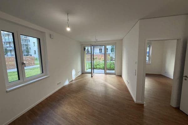 Prenájom bytu 2-izbový 61 m², Sonntagstr. 23, Berlin, Berlín Prenájom bytu 2-izbový 61 m², Sonntagstr. 23, Berlin, Berlín