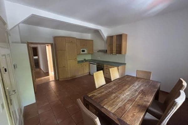 Prenájom bytu 3-izbový 85 m², Wiesbaden Prenájom bytu 3-izbový 85 m², Wiesbaden