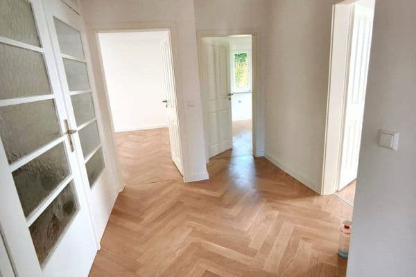 Predaj bytu 4-izbový 93 m², Stuttgart Predaj bytu 4-izbový 93 m², Stuttgart