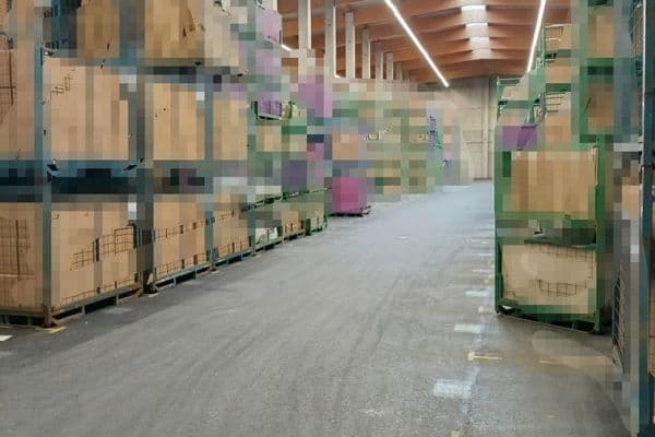 Prenájom nebytového priestoru 7.120 m², Im Gewerbepark 1, Hunderdorf, Bavorsko Prenájom nebytového priestoru 7.120 m², Im Gewerbepark 1, Hunderdorf, Bavorsko