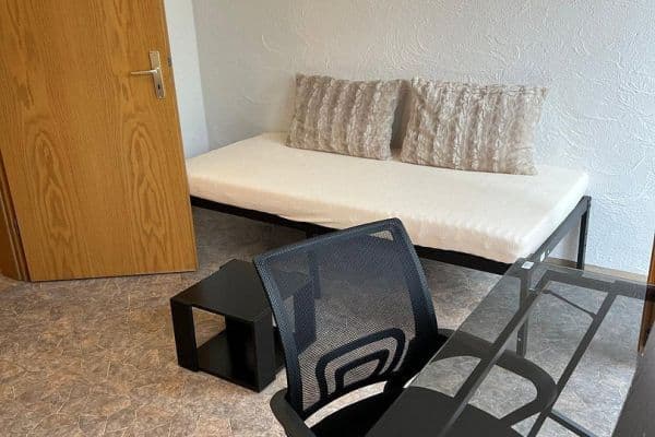 Prenájom bytu 1-izbový 28 m², Hüttendorfer Straße 4, Erlangen Prenájom bytu 1-izbový 28 m², Hüttendorfer Straße 4, Erlangen