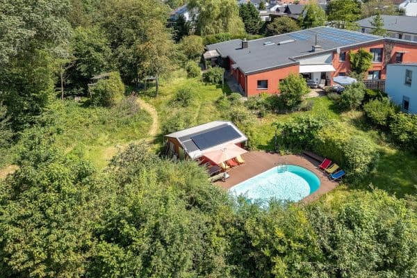 Predaj domu 291 m², pozemok 2.464 m², Daimlerstr. 14, Taunusstein Neuhof Predaj domu 291 m², pozemok 2.464 m², Daimlerstr. 14, Taunusstein Neuhof