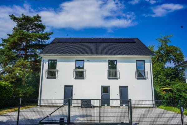Predaj domu 150 m², pozemok 402 m², Humboldtallee 41, Falkensee Predaj domu 150 m², pozemok 402 m², Humboldtallee 41, Falkensee