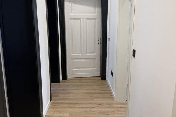 Prenájom bytu 1-izbový 30 m², Duisburg Prenájom bytu 1-izbový 30 m², Duisburg