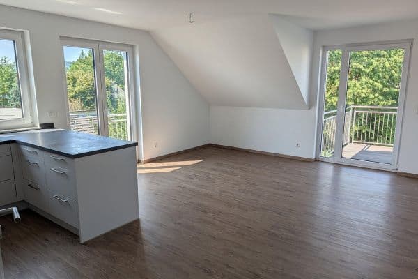 Prenájom bytu 3-izbový 102 m², Harleshäuser Straße 133, Kassel, Hesensko Prenájom bytu 3-izbový 102 m², Harleshäuser Straße 133, Kassel, Hesensko