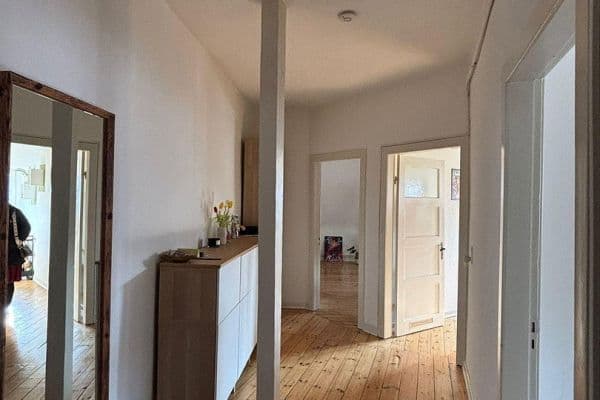 Prenájom bytu 3-izbový 90 m², Hamburg, Hamburg Prenájom bytu 3-izbový 90 m², Hamburg, Hamburg