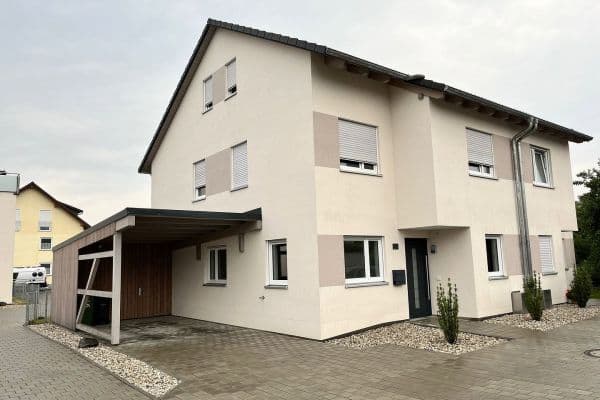 Prenájom domu 140 m², pozemok 140 m², Sütterlinstraße 2a, Schwandorf Prenájom domu 140 m², pozemok 140 m², Sütterlinstraße 2a, Schwandorf