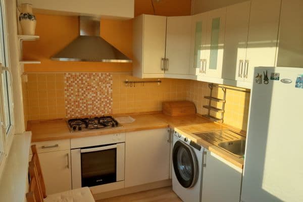 Prenájom bytu 1-izbový 36 m², Vídeňská, Brno Prenájom bytu 1-izbový 36 m², Vídeňská, Brno