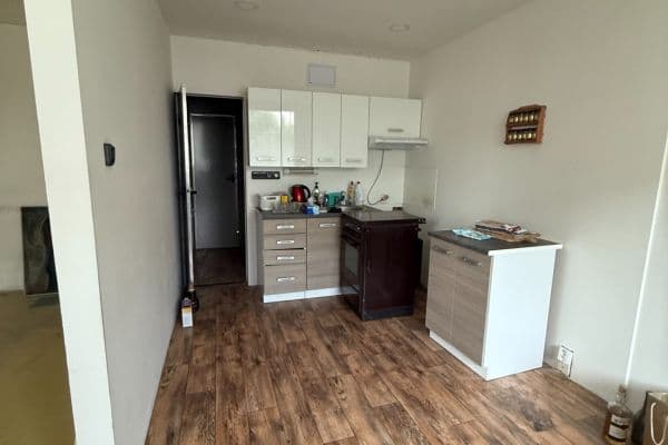 Predaj bytu 3-izbový 74 m², Za Jednotou, Neratovice Predaj bytu 3-izbový 74 m², Za Jednotou, Neratovice