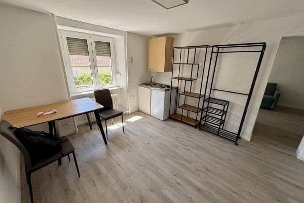 Prenájom bytu 2-izbový 29 m², Frankfurt, Hesensko Prenájom bytu 2-izbový 29 m², Frankfurt, Hesensko