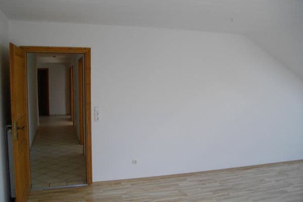 Prenájom bytu 3-izbový 80 m², Königsdorf, Bavorsko Prenájom bytu 3-izbový 80 m², Königsdorf, Bavorsko