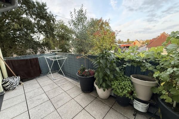 Prenájom bytu 4-izbový 85 m², Luisenstraße 136b, Siegburg Prenájom bytu 4-izbový 85 m², Luisenstraße 136b, Siegburg