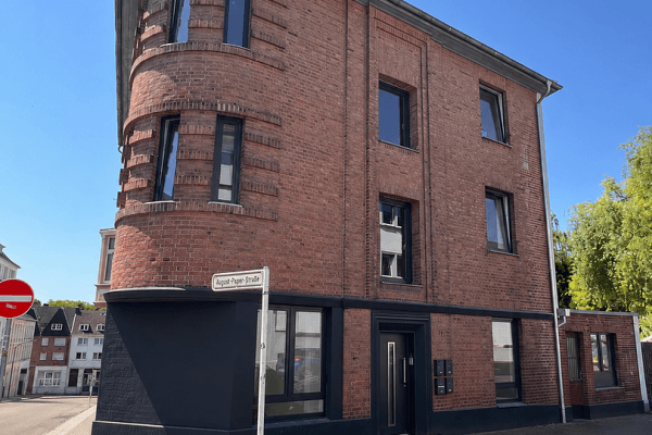 Prenájom bytu 5-izbový 120 m², Kyffhäuser Sr. 17, Mönchengladbach, Severné Porýnie - Westfálsko Prenájom bytu 5-izbový 120 m², Kyffhäuser Sr. 17, Mönchengladbach, Severné Porýnie - Westfálsko