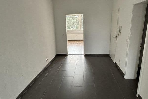 Prenájom bytu 3-izbový 98 m², Goebenplatz 8, Düren, Severné Porýnie - Westfálsko Prenájom bytu 3-izbový 98 m², Goebenplatz 8, Düren, Severné Porýnie - Westfálsko