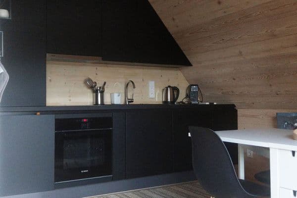 Prenájom bytu 2-izbový 57 m², Stuttgart Prenájom bytu 2-izbový 57 m², Stuttgart