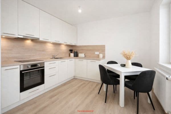 Prenájom bytu 2-izbový 54 m², Zahradní, Frýdek-Místek Prenájom bytu 2-izbový 54 m², Zahradní, Frýdek-Místek