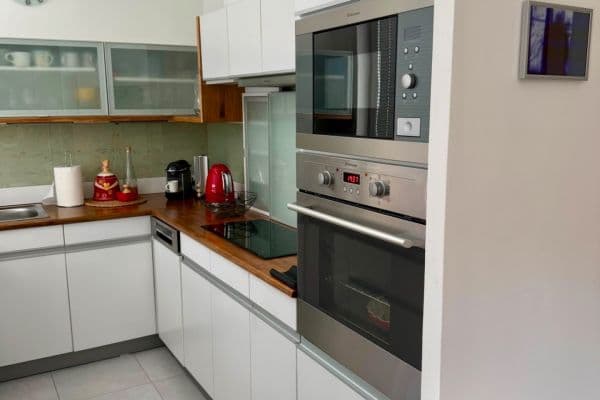 Predaj bytu 3-izbový 76 m², Podvinný mlýn, Praha Predaj bytu 3-izbový 76 m², Podvinný mlýn, Praha