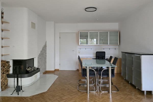 Prenájom bytu 2-izbový 53 m², Frankfurt am Main, Hesensko Prenájom bytu 2-izbový 53 m², Frankfurt am Main, Hesensko