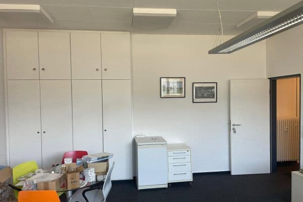 Prenájom kancelárie 30 m², Josef-Bautz-Straße 15, Hanau, Hesensko Prenájom kancelárie 30 m², Josef-Bautz-Straße 15, Hanau, Hesensko