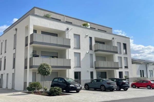 Prenájom bytu 4-izbový 113 m², Max-Planck-Straße 54, Bad Vilbel Prenájom bytu 4-izbový 113 m², Max-Planck-Straße 54, Bad Vilbel