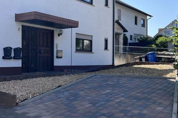 Prenájom bytu 2-izbový 75 m², Otterbach Prenájom bytu 2-izbový 75 m², Otterbach