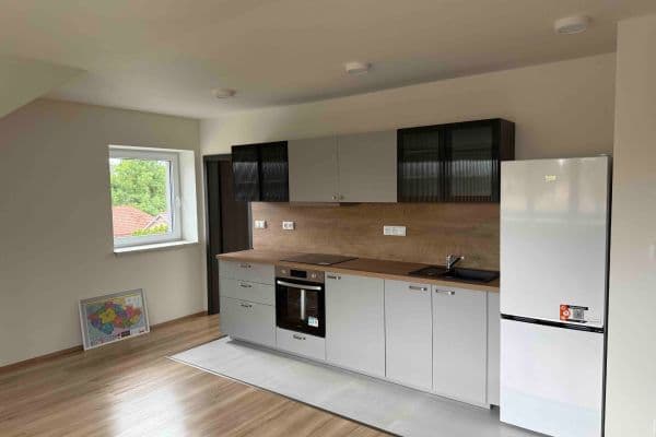 Prenájom bytu 2-izbový 50 m², Průběžná, Kovansko Prenájom bytu 2-izbový 50 m², Průběžná, Kovansko
