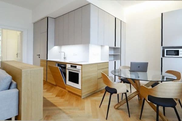 Prenájom bytu 2-izbový 56 m², Na Bělidle, Prague Prenájom bytu 2-izbový 56 m², Na Bělidle, Prague